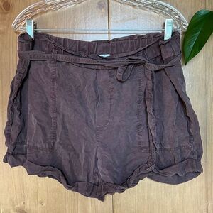 Aerie belted tie-front shorts size M, 3” inseam